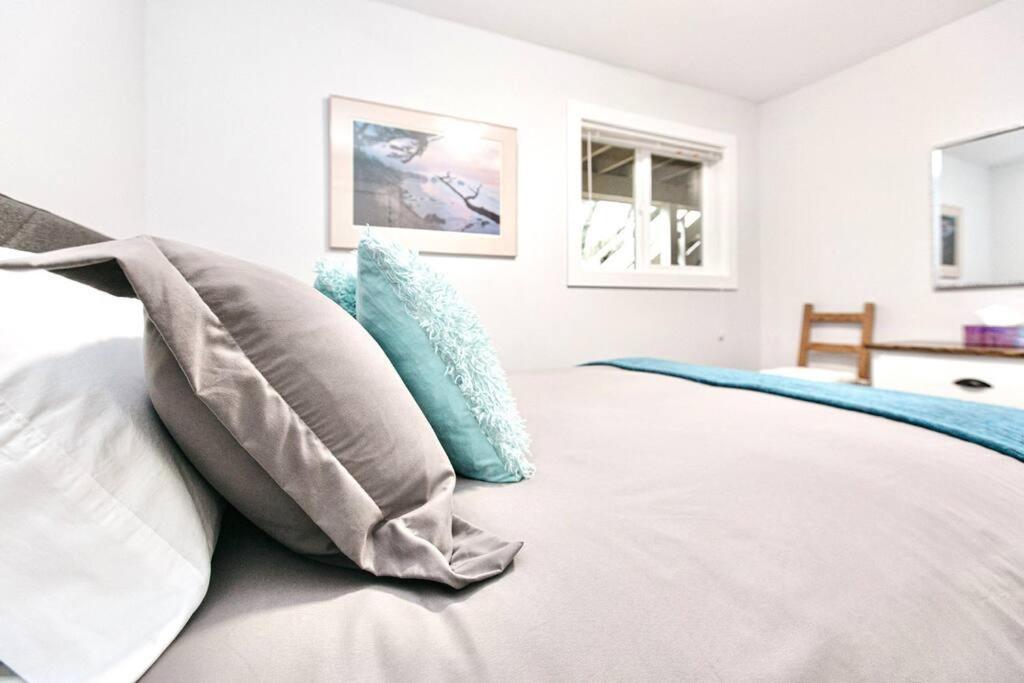Esquimalt Lagoon Life Apartamento Victoria Exterior foto